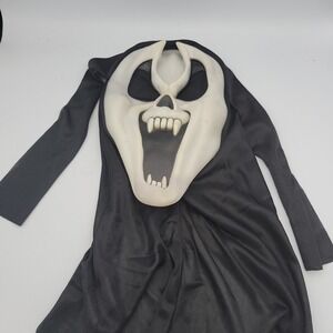Vintage Easter Unlimited Scream Ghostface Mask Vampire Fun World